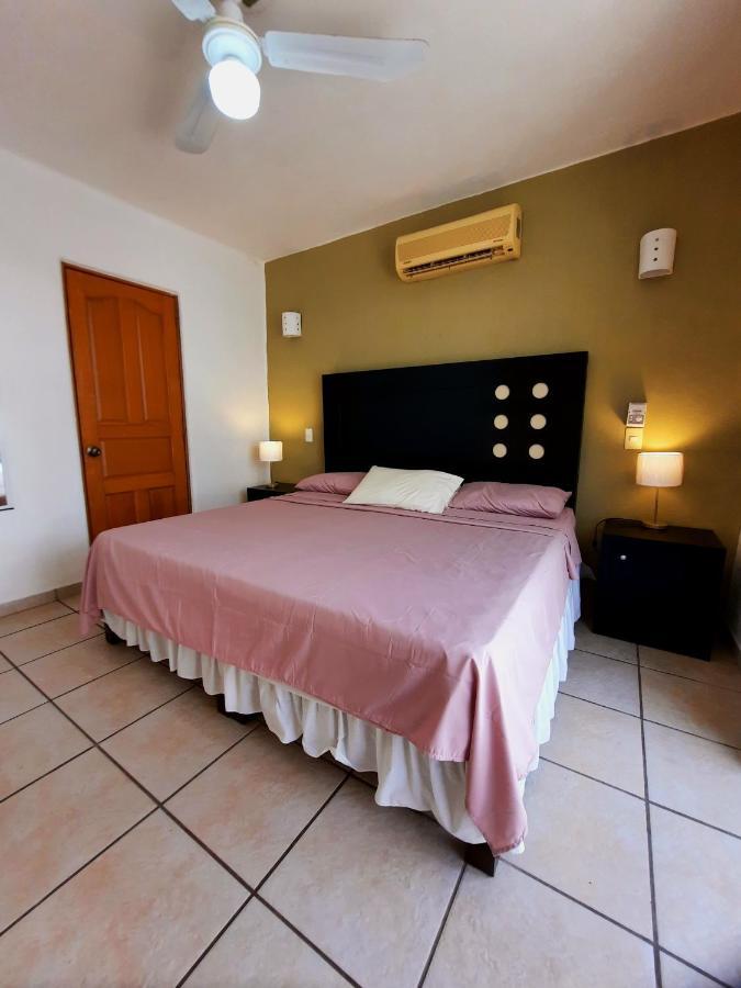 Hacienda Real Suits Ixtapa Ixtapa  Extérieur photo